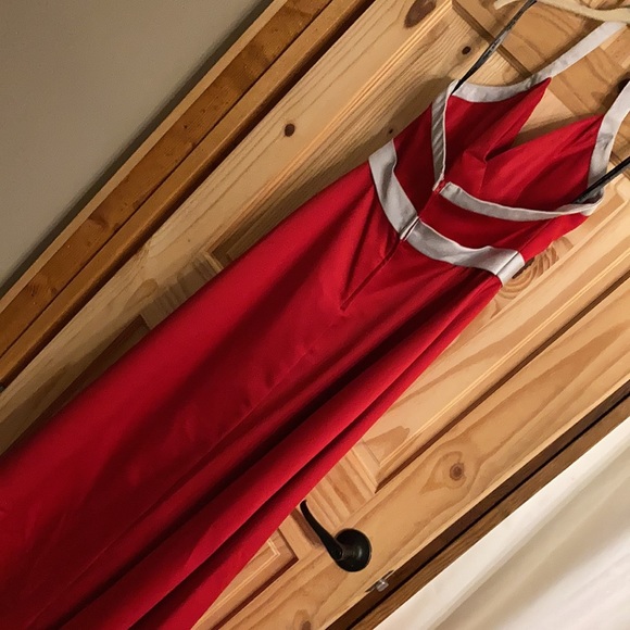 Alfred Angelo Bridesmaid/Prom Dress - Picture 2 of 6